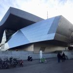 BMW Welt - ArquiTravel - Wolf D. Prix - COOP HIMMELB (L) AU - Múnich - Alemania - Arquitectura Deconstructivista