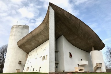 Capilla Notre Dame du Haut - ArquiTravel - Le Corbusier - Ronchamp - Francia